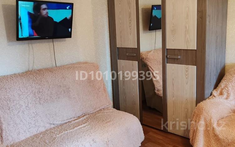 1-комнатная квартира · 36 м², Назарбаева 3 за 10 000 ₸ в Усть-Каменогорске — фото 2