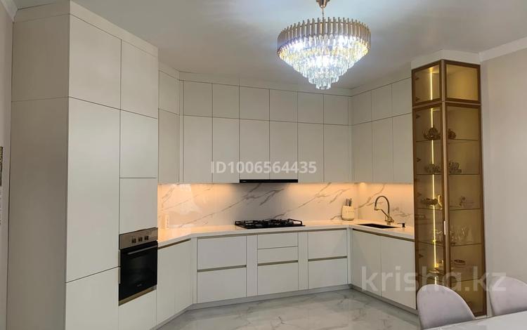 Отдельный дом · 7 комнат · 650 м² · 10 сот., мкр Атырау-2, улица 7 1 — Возле бани Ханшайым за 150 млн 〒 в мкр	Атырау-2 — фото 2