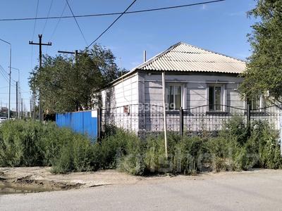 Отдельный дом · 5 комнат · 220 м² · 8 сот., мкр Атырау, Наубетова — Старый базар за 50 млн 〒