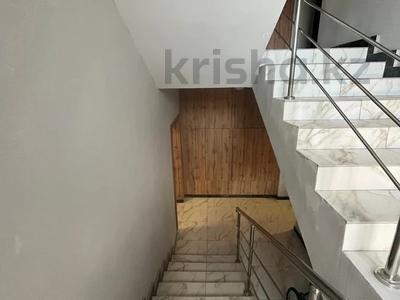 5-комнатная квартира · 178 м² · 3/4 этаж, Мкр. Таугуль 2 Б за 70 млн ₸ в Караганде, Казыбек би р-н