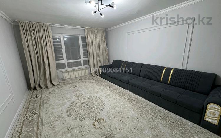 2-бөлмелі пәтер · 70 м² · 6/9 қабат, мкр Аккент 8, бағасы: 300 000 〒 в Алматы, Алатауский р-н — фото 2