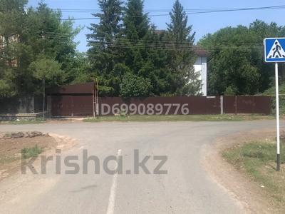 Жеке үй · 6 бөлме · 275 м² · 15 жүзд., Комсомольская 15, бағасы: 85 млн ₸ в Уральске