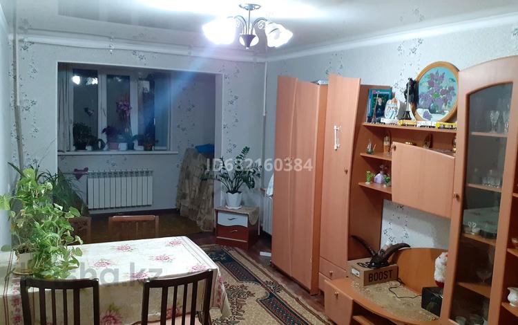 3-бөлмелі пәтер, 63 м², 2/5 қабат, 16-й микрорайон, 16-й микрорайон 3, бағасы: 24 млн 〒 в Шымкенте, Енбекшинский р-н — фото 32