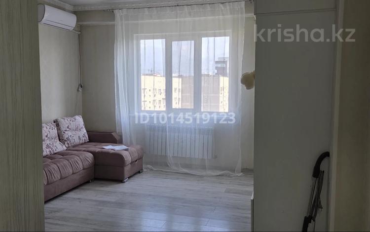 1-комнатная квартира · 40 м² · 10/10 этаж, мкр Аксай-1 11/9 за 230 000 ₸ в Алматы, Ауэзовский р-н — фото 2