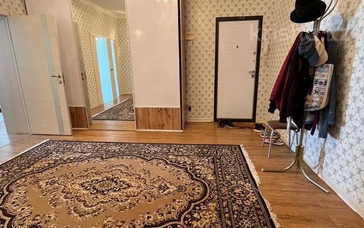 3-бөлмелі пәтер · 118 м² · 6/8 қабат, мкр. Алтын орда, Санкибай Батыра, бағасы: 42 млн ₸ в Актобе — фото 2