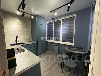 2-комнатная квартира · 50 м² · 5/5 этаж, Пр. Сатпаева 50 за 300 000 〒 в Усть-Каменогорске