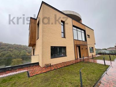 Отдельный дом · 8 комнат · 594 м² · 9.14 сот., Кожабергенова 12 А за 846.8 млн 〒 в Алматы, Медеуский р-н