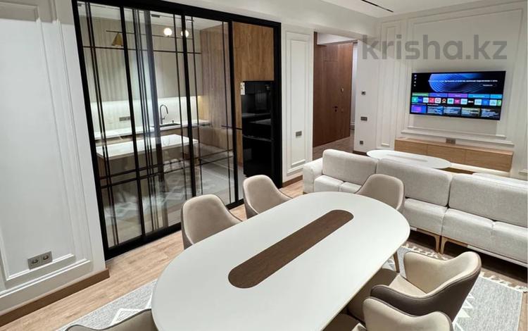 4-комнатная квартира · 150 м² · 3 этаж, Розыбакиева 197/2 за ~ 1.4 млн ₸ в Алматы, Бостандыкский р-н — фото 2