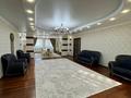 5-комнатная квартира · 215.2 м² · 8/10 этаж, абулхайыр хана 61 А за 70 млн 〒 в Актобе