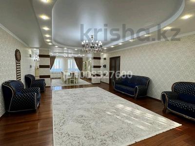 5-комнатная квартира · 215.2 м² · 8/10 этаж, абулхайыр хана 61 А за 70 млн 〒 в Актобе