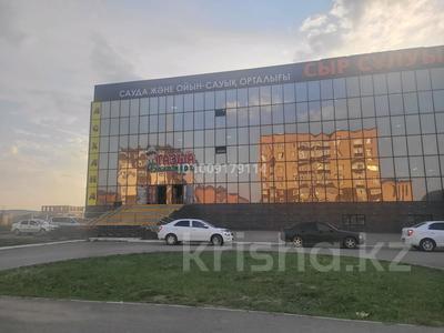 Еркін, кеңселер, дүкендер мен бутиктер, қоймалар, сұлулық салондары, ауыл шаруашылығы, монша, қонақ үй және демалыс орындары, фитнес және спорт, медорталықтар мен дәріханалар, білім орталықтары, ойын-сауық, конференц-залдар, кабинеттер және жұмыс орындары, студиялар · 4000 м², бағасы: 20 млн 〒 в Кокшетау
