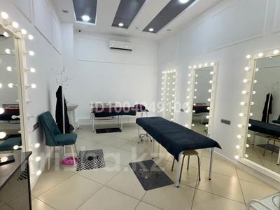 Салоны красоты, образование, кабинеты и рабочие места · 19 м² за 120 000 ₸ в Актобе, мкр 11