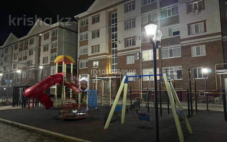 2-бөлмелі пәтер · 76 м² · 5/5 қабат, мкр. Алтын орда, Тауелсиздик 7Г, бағасы: 200 000 ₸ в Актобе — фото 4