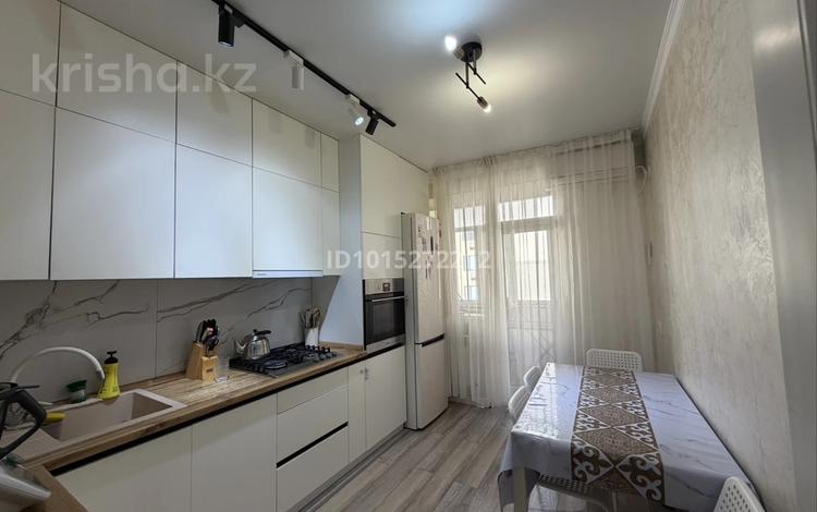 2-комнатная квартира · 54.2 м² · 7/10 этаж, мкр Центральный, Абая 26 за 32 млн ₸ в Атырау — фото 6