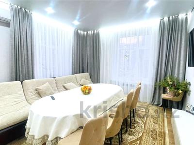 3-бөлмелі пәтер · 80 м² · 2/10 қабат, мкр Юго-Восток, Букетова 3/3, бағасы: 54 млн ₸ в Караганде, Казыбек би р-н