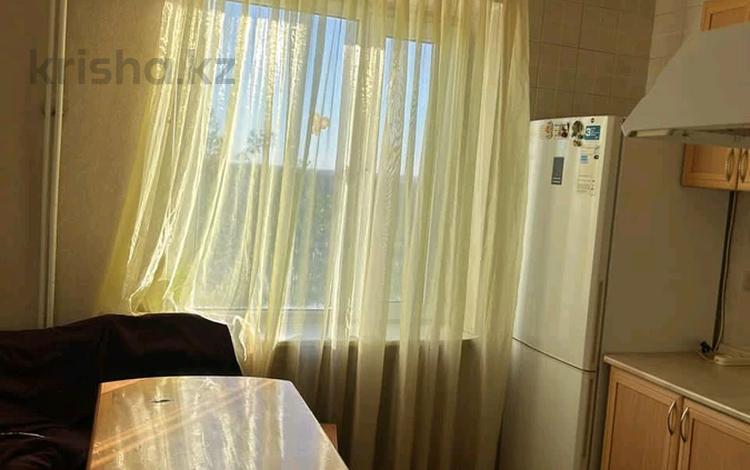 1-комнатная квартира · 32 м² · 4/5 этаж, 8 микрорайон за 75 000 〒 в Темиртау — фото 2