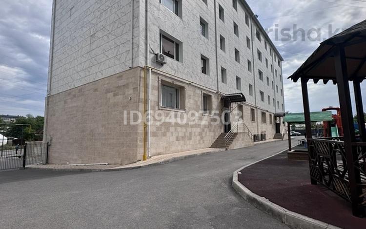2-комнатная квартира · 79 м² · 4/5 этаж, мкр Восток , Жибек жолы 75 — Шапагат мкр Восток, Жибек жолы - Кабиско, напротив ТЦ 4 «Грамад» за 33 млн ₸ в Шымкенте, Аль-Фарабийский р-н — фото 2