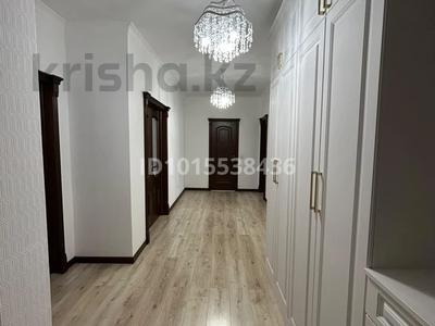 3-бөлмелі пәтер · 110 м², Нұрсая ш/а., Таумуш Жумагалиев 15, бағасы: 45 млн ₸ в Атырау, мкр Нурсая