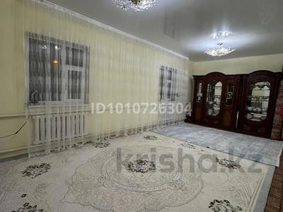 Отдельный дом · 3 комнаты · 100 м² · 1000 сот., Отарбай имангазыулы 15 за 10 млн ₸ в Жанаозен