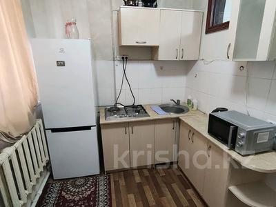 3-комнатная квартира · 50 м² · 1/3 этаж, Ерубаева 3 за 200 000 〒 в Караганде, Казыбек би р-н