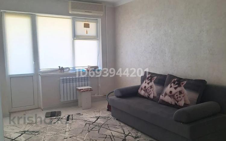 2-комнатная квартира · 53.8 м² · 2/5 этаж, мкр Центральный, Абая 15а за 18 млн ₸ в Атырау — фото 2