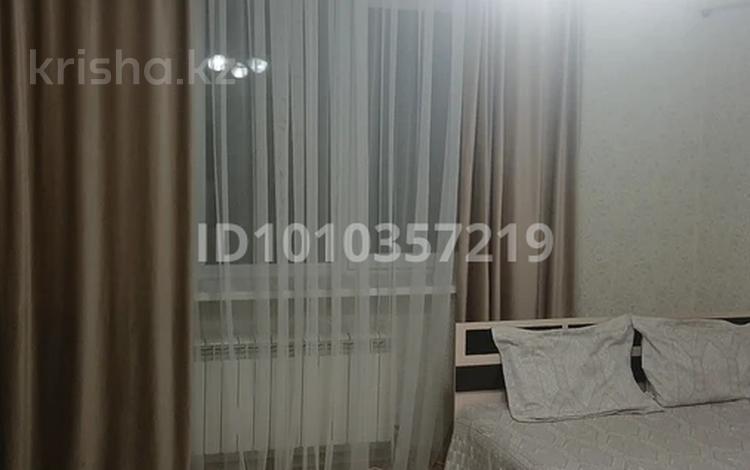 3-комнатная квартира · 120 м² · 4/7 этаж, мкр. Алтын орда, Санкибай Батыр 40к1 — Возле дару за 150 000 〒 в Актобе — фото 2