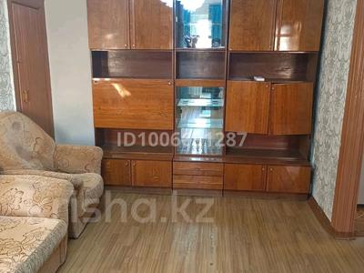 2-бөлмелі пәтер · 44 м² · 3/4 қабат, Аманжолова 22 — Центр. рынок, бағасы: 9 млн ₸ в Жезказгане