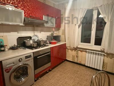 2-бөлмелі пәтер · 54 м² · 4/5 қабат, мкр Алмагуль, Жарокова, бағасы: 44 млн ₸ в Алматы, Бостандыкский р-н