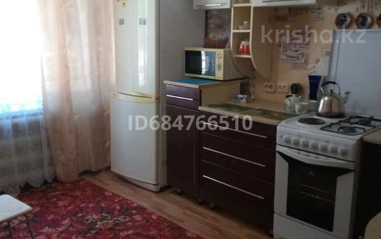 1-комнатная квартира · 35 м² · 1/6 этаж, Абая 33/1 — Индустриальный,строительный колледж за 10.6 млн 〒 в Костанае — фото 2
