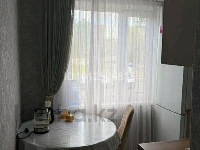 2-бөлмелі пәтер · 46 м² · 2/5 қабат, Майкудук, Майкудук, 17й микрорайон 49, бағасы: 17 млн ₸ в Караганде, Алихана Бокейханова р-н
