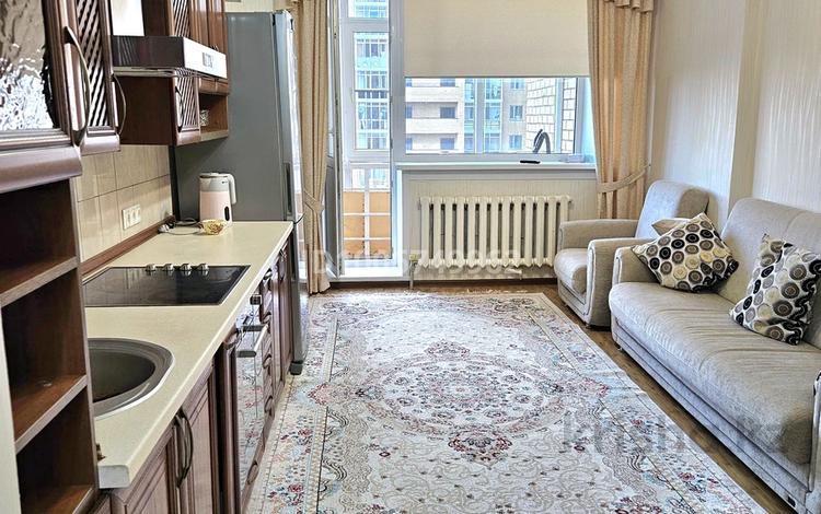 2-комнатная квартира · 57 м² · 6/14 этаж, Сарайшык — Возле байтерека за 280 000 ₸ в Астане, Есильский р-н — фото 2