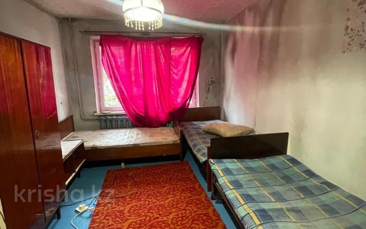 3-комнатная квартира · 59 м² · 4/4 этаж, мкр №11, мкр №7 12 — Абая Правды за 26.9 млн ₸ в Алматы, Ауэзовский р-н — фото 2
