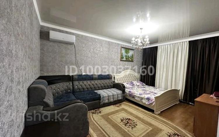 1-бөлмелі пәтер · 36 м² · 1/5 қабат, Алатау 14, бағасы: 13 000 ₸ в Таразе — фото 2