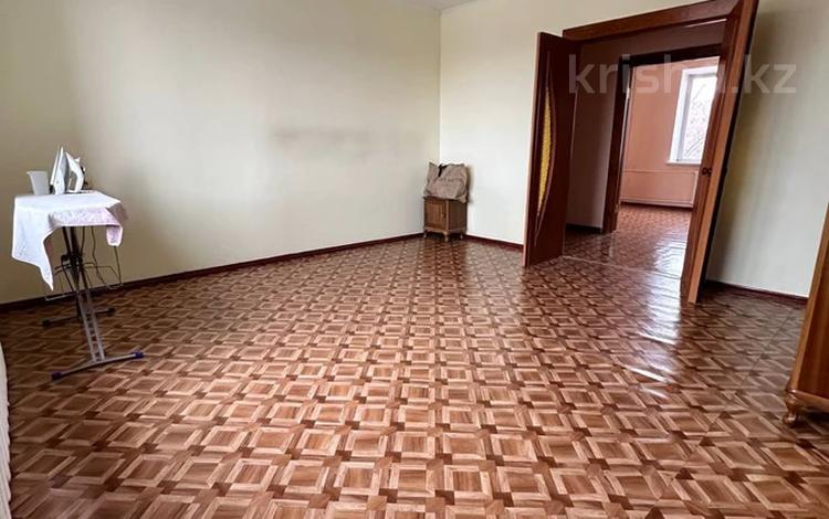 4-комнатная квартира · 92 м² · 5/9 этаж, мкр Юго-Восток, мкр Степной 1 4/31 за 28.5 млн ₸ в Караганде, Казыбек би р-н — фото 2
