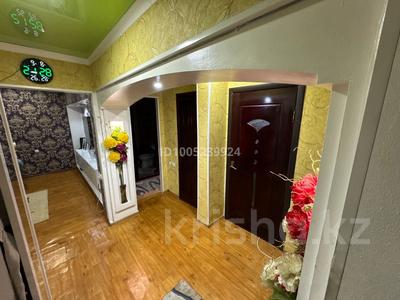 4-комнатная квартира · 80 м² · 5/5 этаж, Кунаева 3 А за 24 млн 〒 в Талдыкоргане, мкр Самал