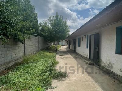 Жеке үй · 10 бөлме · 220 м² · 8 жүзд., Самал-3 ш/а., Султана Байысбаева 11, бағасы: 40 млн ₸ в Шымкенте, Абайский р-н