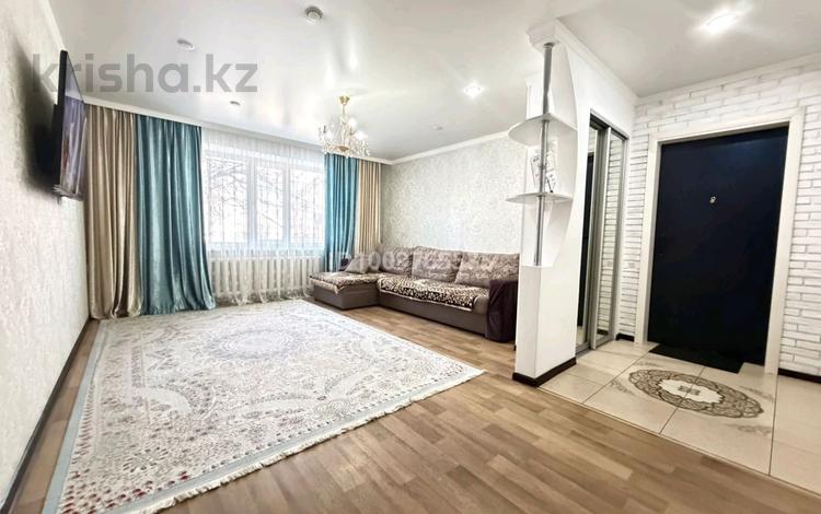 3-комнатная квартира · 70 м² · 1/9 этаж, Шугаева 171 за 25 000 ₸ в Семее — фото 2