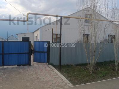 Жеке үй · 3 бөлме · 90 м² · 11.1 жүзд., 11 100, бағасы: 18 млн ₸ в Аксае