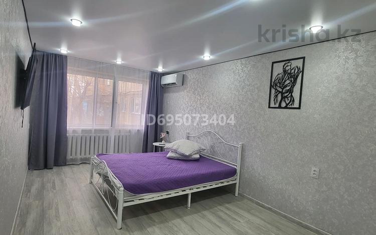 1-комнатная квартира · 31 м² · 1/5 этаж, мкр Юго-Восток, Университетская — Университетская за 13 000 〒 в Караганде, Казыбек би р-н — фото 31