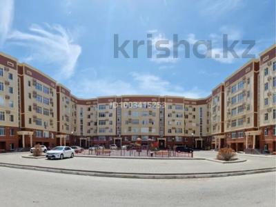 4-бөлмелі пәтер · 138 м² · 4/5 қабат, 34-й мкр, 34-ш/а. 12 — 19мектеп гимназиясы үйдің артында орналасқан, анамен бала орталығы, қан орталығы жақын орналасқан ! 4этаждан 4бөлмелі үй сатылады.138.1кв.м, бағасы: 32 млн ₸ в Актау