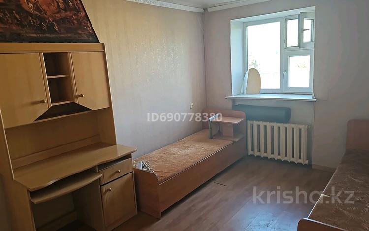 3-комнатная квартира, 63 м², 6/6 этаж, Абылай хан 43/1 3 — Встреча за 22 млн 〒 в Астане, Алматы р-н — фото 2