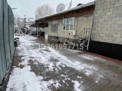 Жеке үй · 5 бөлме · 305 м² · 11 жүзд., Серпуховская 38 — Район Алматы 1, через дорогу находиться школа 101, удобное расположение, бағасы: 115 млн ₸ в Турксибский р-н