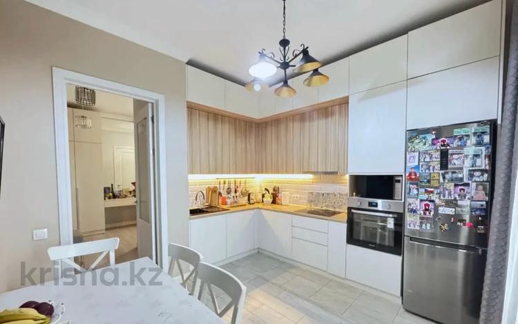 3-бөлмелі пәтер · 101 м² · 2/8 қабат, Розыбакиева 320, бағасы: 137 млн ₸ в Алматы, Бостандыкский р-н — фото 2