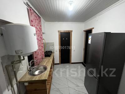 Жеке үй · 2 бөлме · 42 м² · 6 жүзд., Самал-2 ш/а 77 — Қазиева, бағасы: 100 000 ₸ в Шымкенте, Абайский р-н