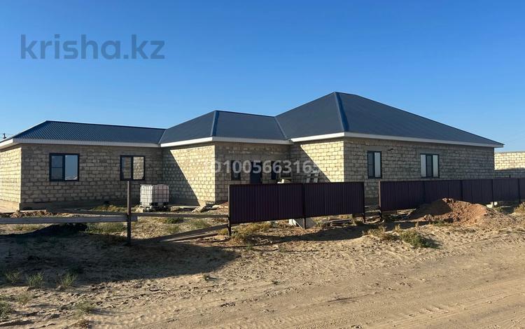 Жеке үй · 7 бөлме · 380 м² · 100 жүзд., Хиуаз ауылы Құрманғазы көшесі, бағасы: 15.5 млн ₸ в Курмангазы (Ганюшкино) — фото 2