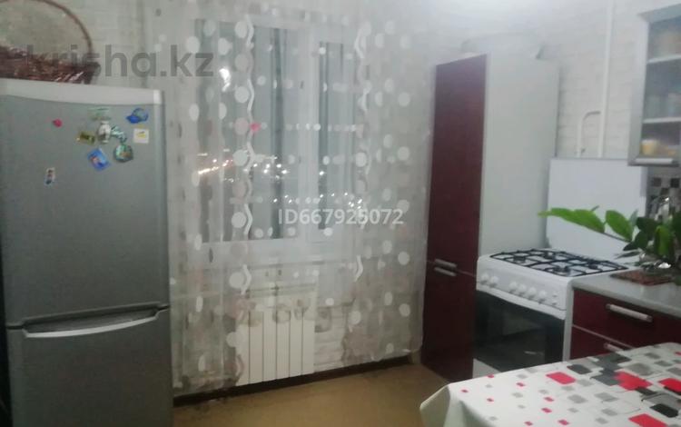 1-комнатная квартира · 35 м² · 9/10 этаж, мкр 11 114 — Абулхаир за 16 млн ₸ в Актобе — фото 2