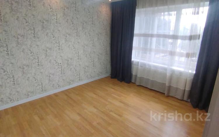 3-бөлмелі пәтер · 60 м² · 2/5 қабат, Аскарова 26, бағасы: 29.5 млн ₸ в Шымкенте, Туран р-н — фото 2