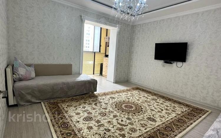 3-комнатная квартира · 88.2 м² · 5/7 этаж, 19-й мкр 4 за 33.8 млн ₸ в Актау — фото 2