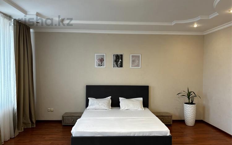 3-бөлмелі пәтер · 180 м², Исиналиева 1, бағасы: 35 000 ₸ в Павлодаре — фото 2