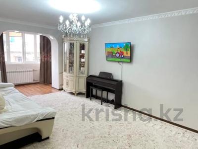 3-комнатная квартира · 83.8 м² · 4/5 этаж, Шамина 1 за 28 млн 〒 в Атырау, мкр Жилгородок